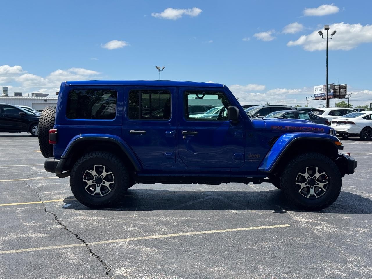 Jeep Wrangler Unlimited Vehicle Full-screen Gallery Image 03