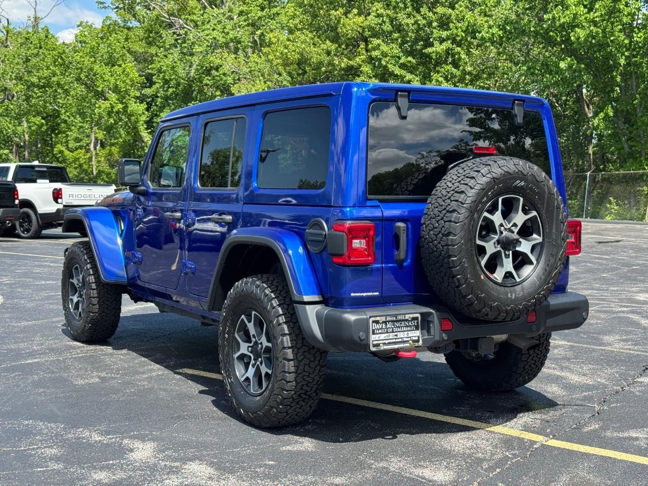 Jeep Wrangler Unlimited Vehicle Full-screen Gallery Image 07