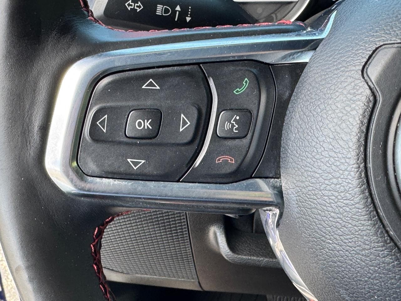 Jeep Wrangler Unlimited Vehicle Full-screen Gallery Image 21