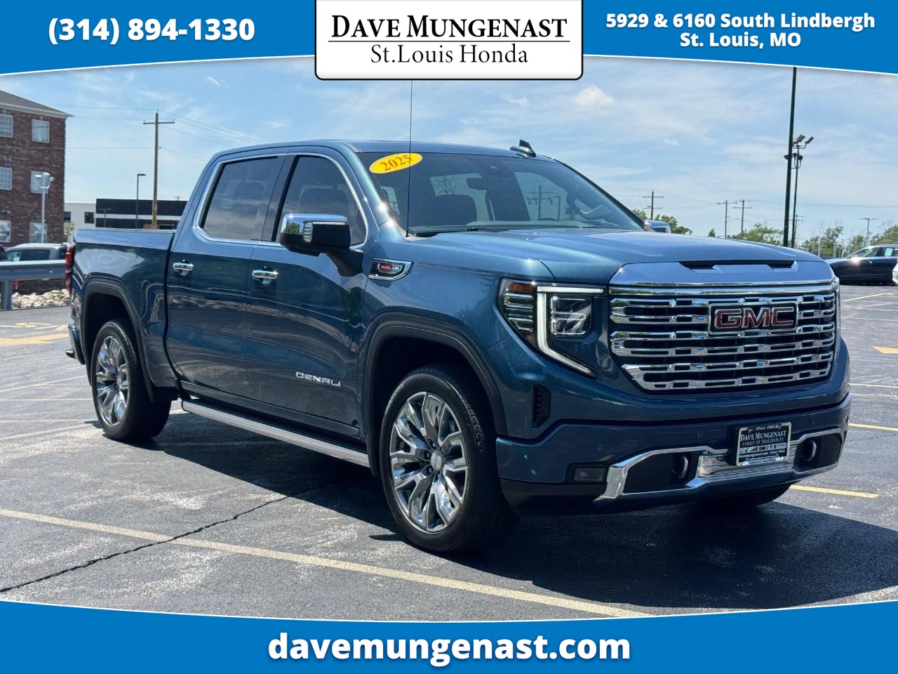 2025 GMC Sierra 4WD Crew Cab Short Box Denali's photo