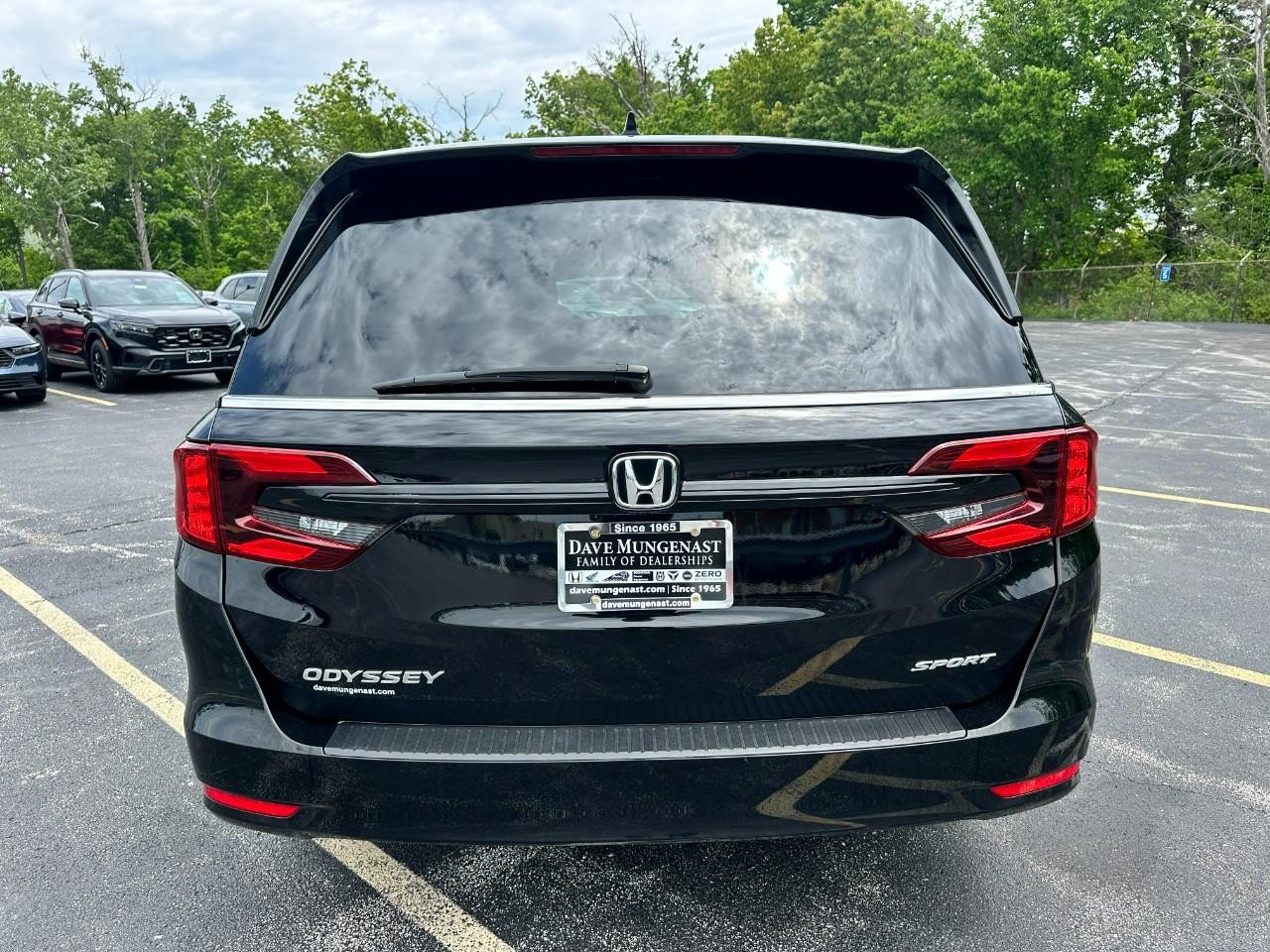 Honda Odyssey Vehicle Full-screen Gallery Image 05