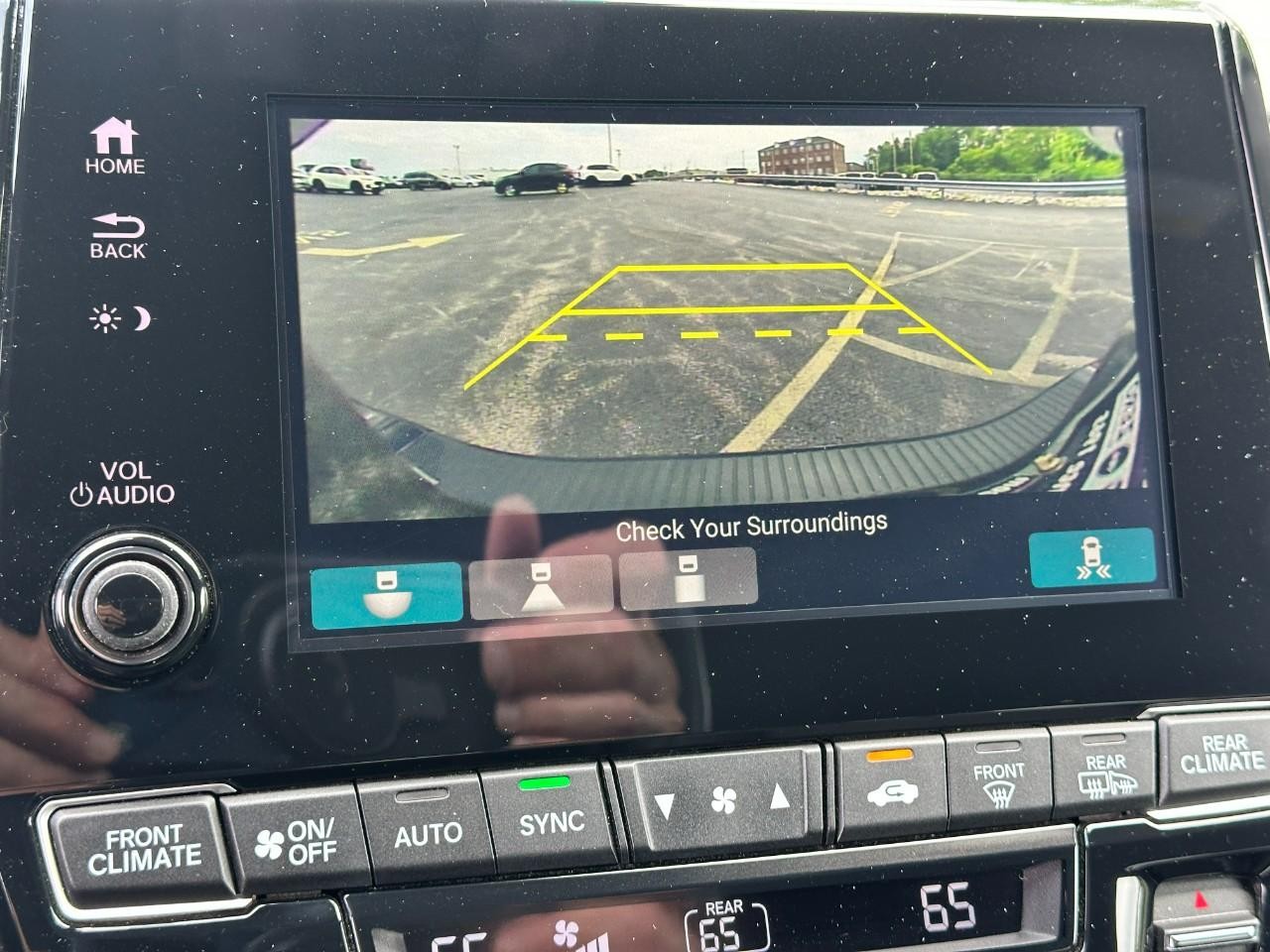 Honda Odyssey Vehicle Full-screen Gallery Image 26