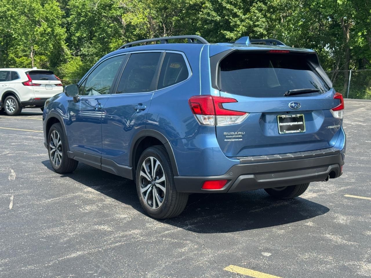 Subaru Forester Vehicle Full-screen Gallery Image 07