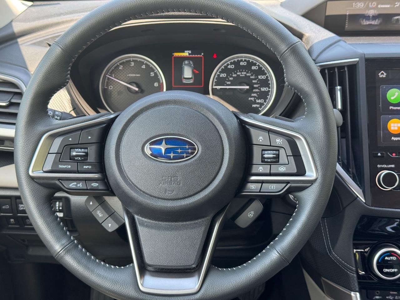 Subaru Forester Vehicle Full-screen Gallery Image 13