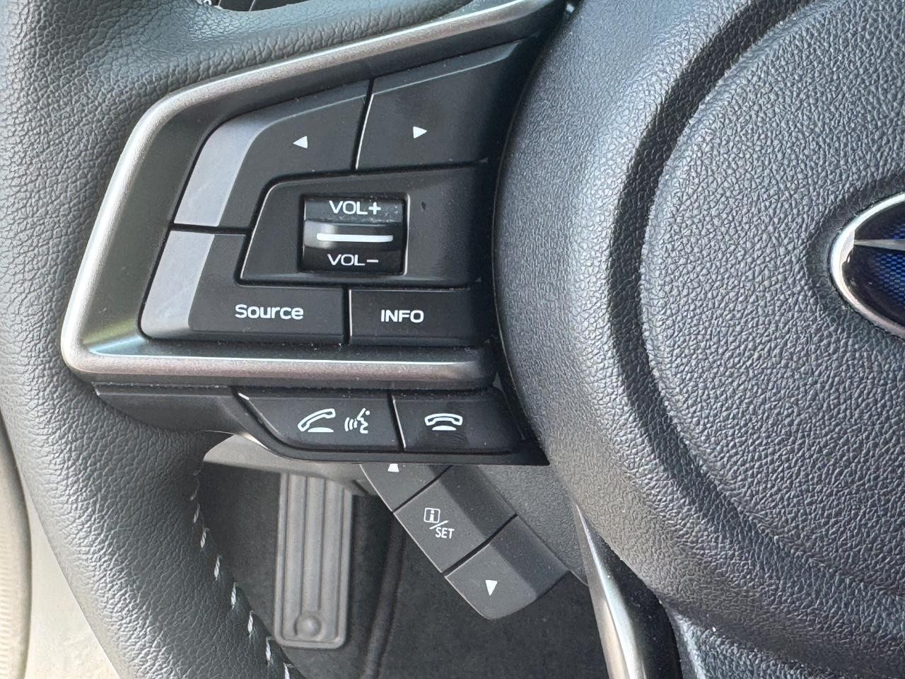 Subaru Forester Vehicle Full-screen Gallery Image 22