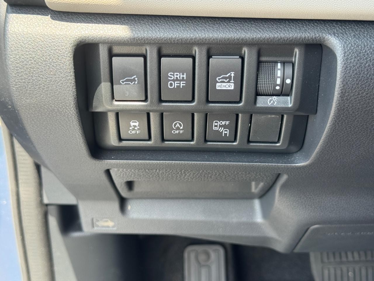 Subaru Forester Vehicle Full-screen Gallery Image 24