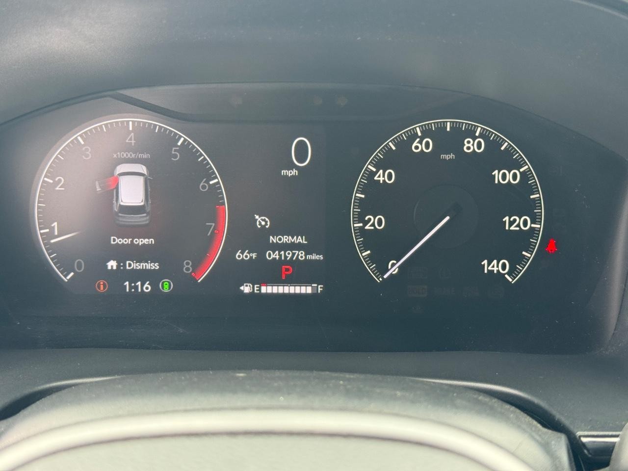Honda CR-V Vehicle Full-screen Gallery Image 21