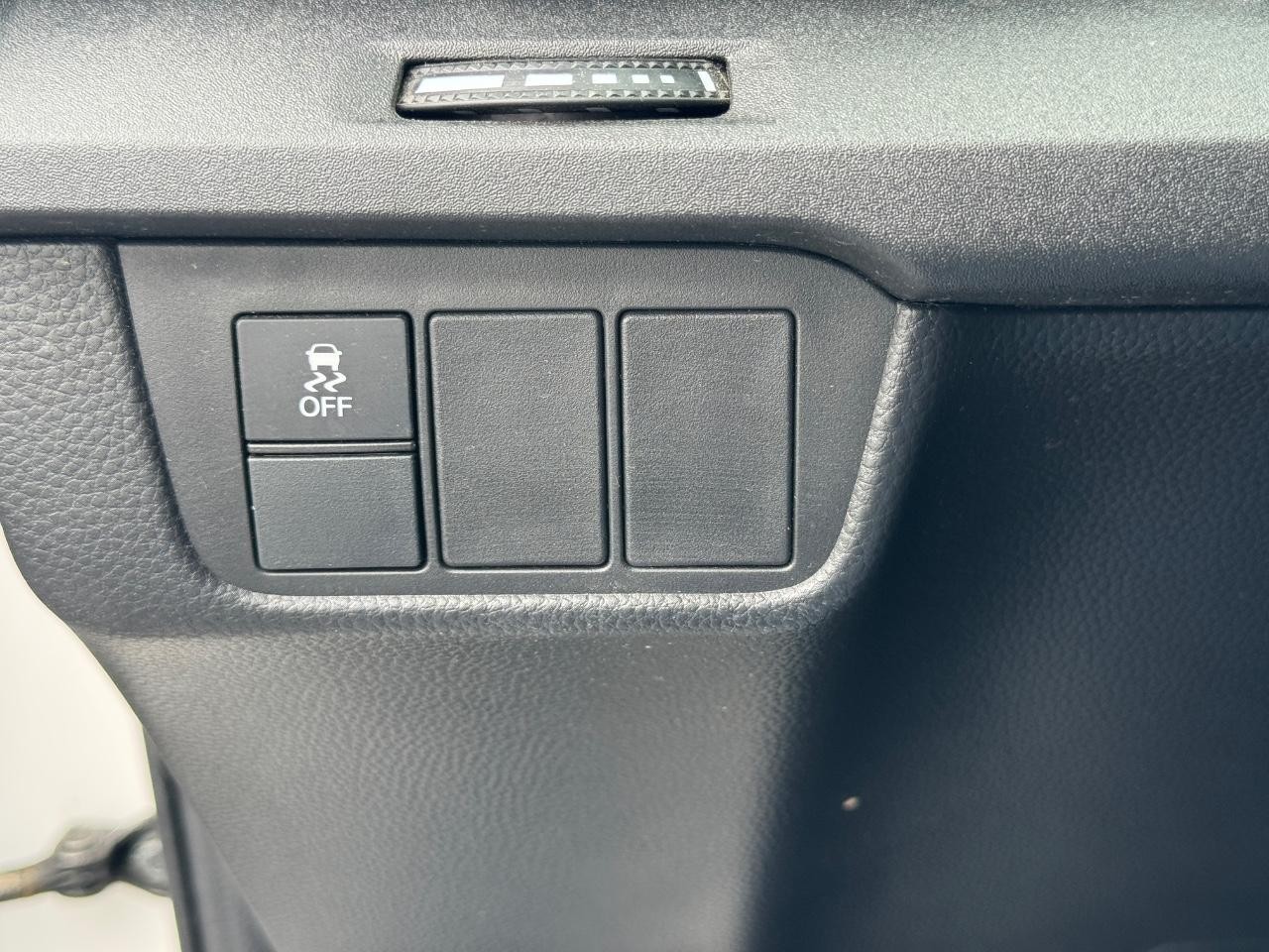 Honda CR-V Vehicle Full-screen Gallery Image 24