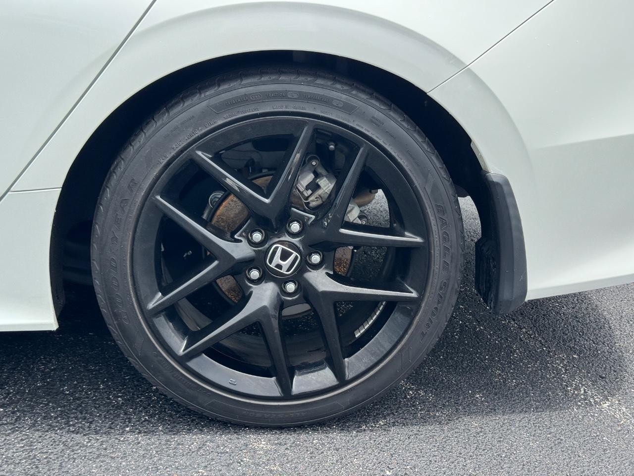 Honda Civic Sedan Vehicle Full-screen Gallery Image 08
