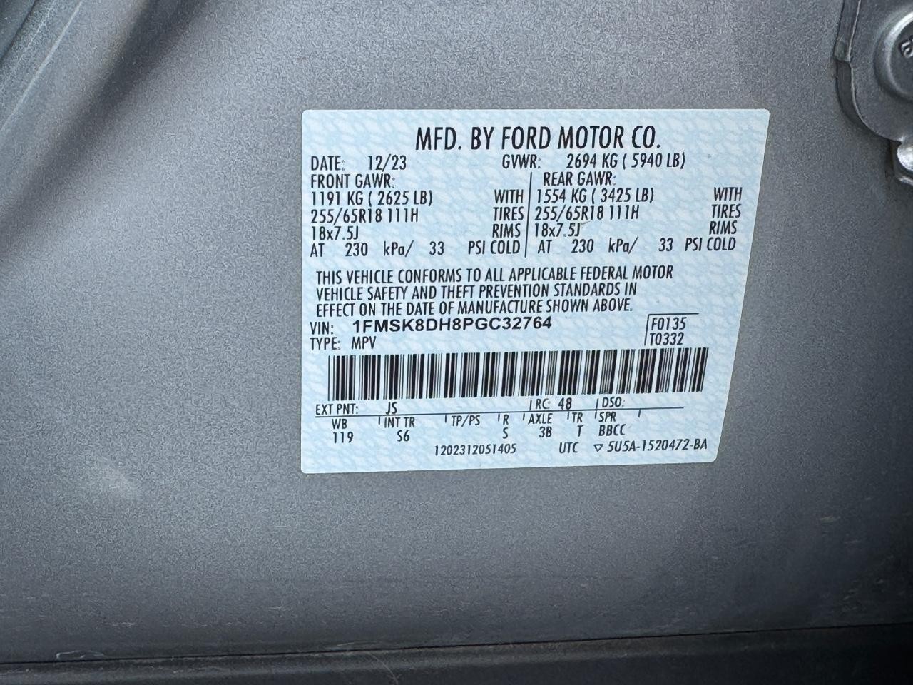 Ford Explorer Vehicle Full-screen Gallery Image 27