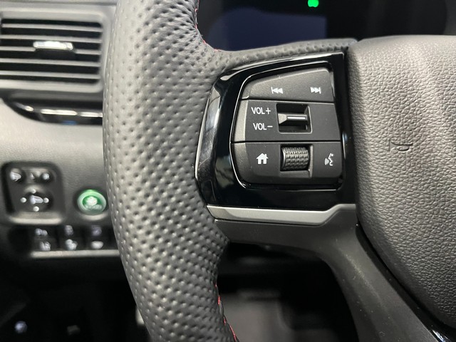 Honda Ridgeline Vehicle Full-screen Gallery Image 15
