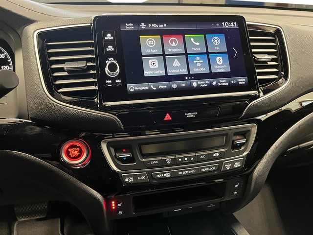 Honda Ridgeline Vehicle Full-screen Gallery Image 17