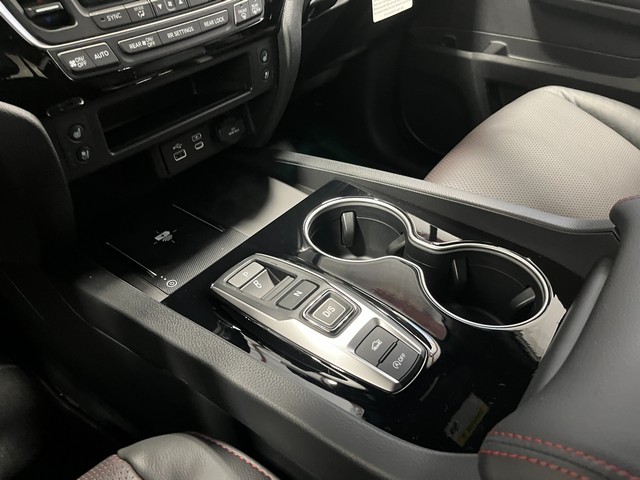 Honda Ridgeline Vehicle Full-screen Gallery Image 20