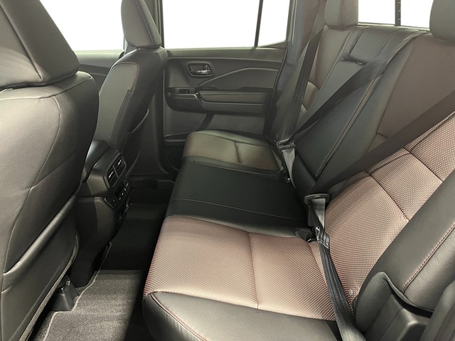 Honda Ridgeline Vehicle Full-screen Gallery Image 21