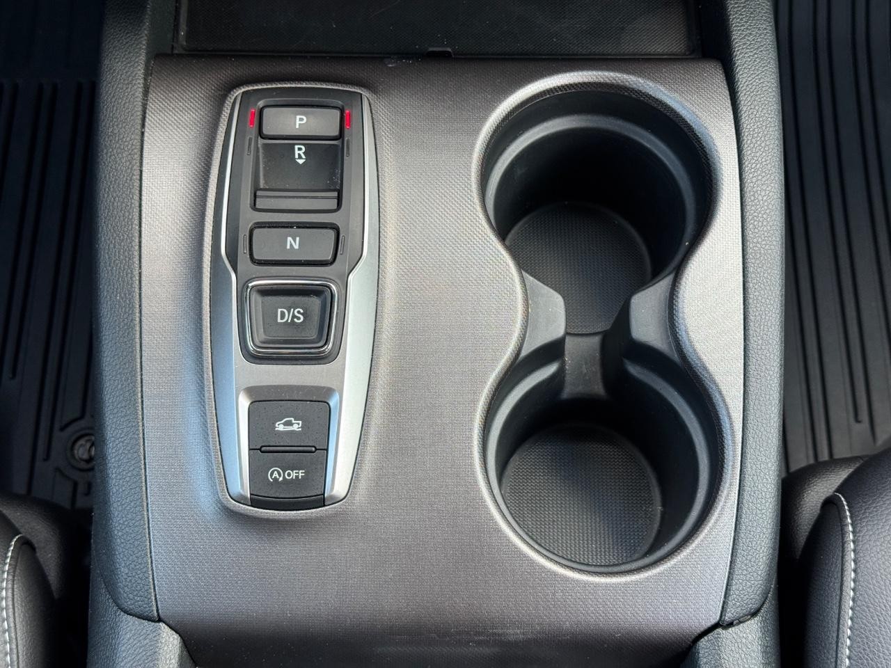 Honda Ridgeline Vehicle Full-screen Gallery Image 16