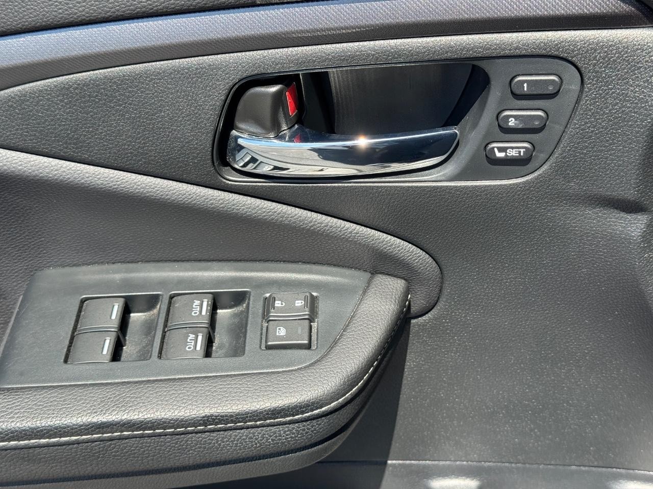 Honda Ridgeline Vehicle Full-screen Gallery Image 26