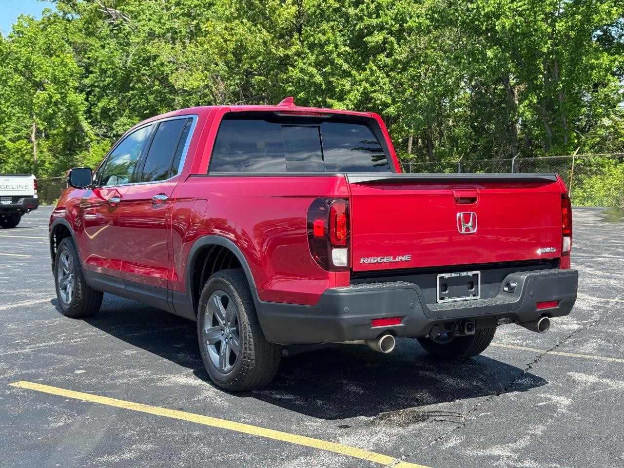 Honda Ridgeline Vehicle Full-screen Gallery Image 16