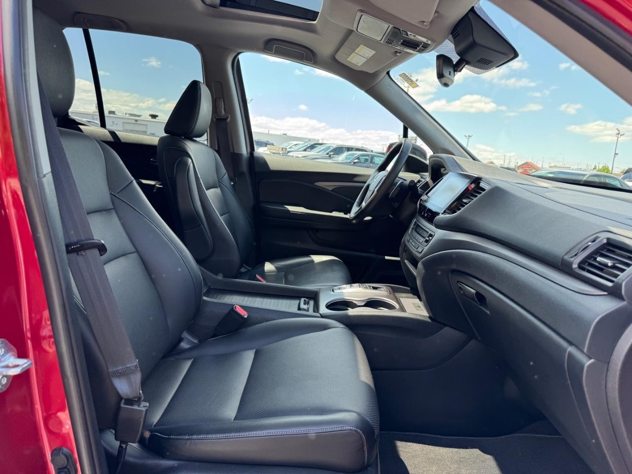 Honda Ridgeline Vehicle Full-screen Gallery Image 27