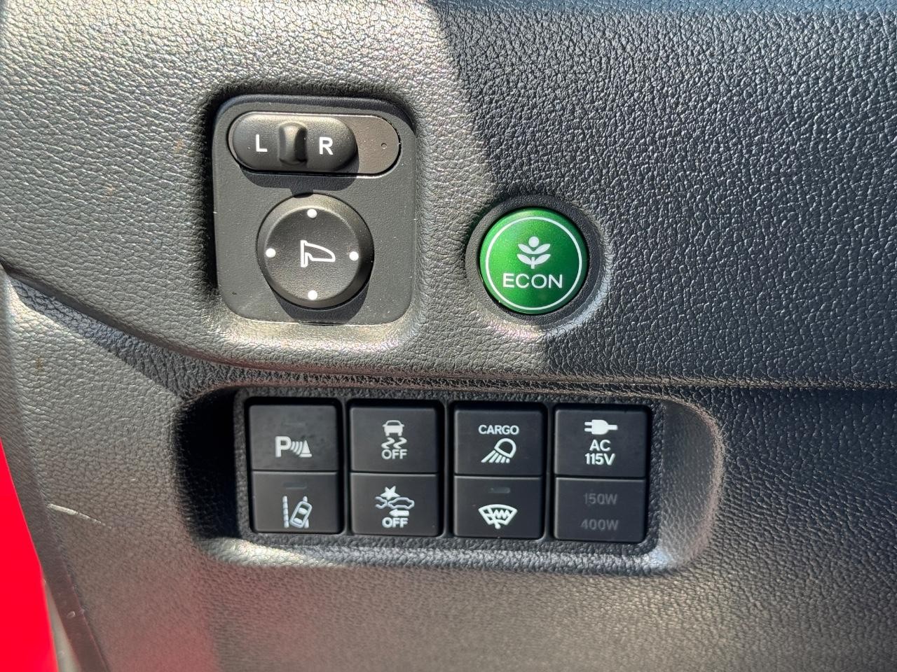 Honda Ridgeline Vehicle Full-screen Gallery Image 33