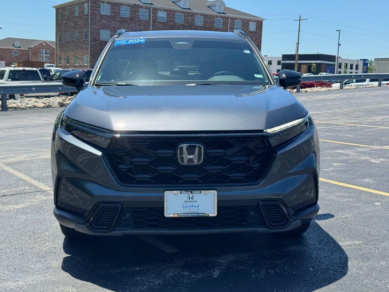 Honda CR-V Hybrid Vehicle Full-screen Gallery Image 10