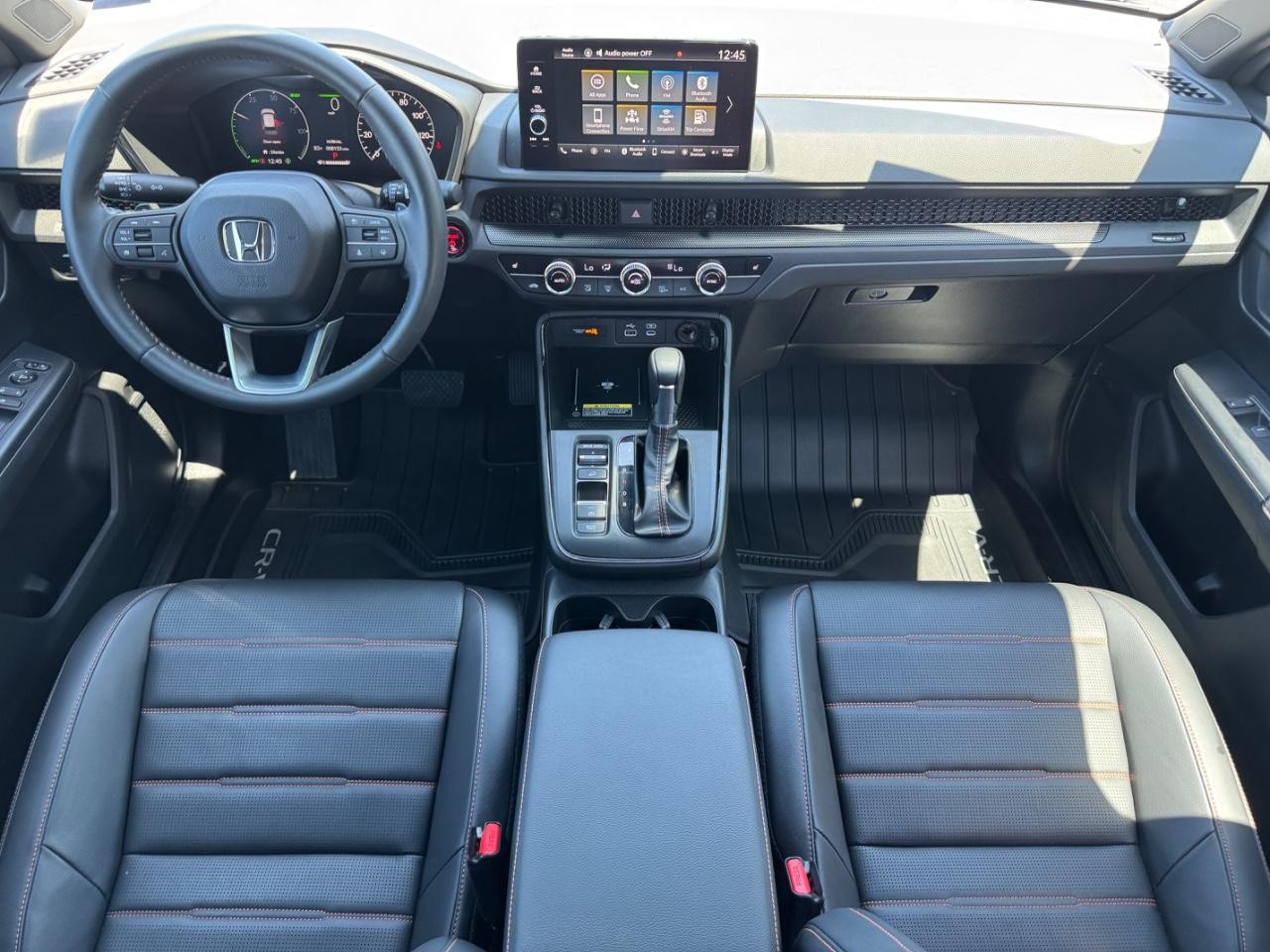 Honda CR-V Hybrid Vehicle Full-screen Gallery Image 12
