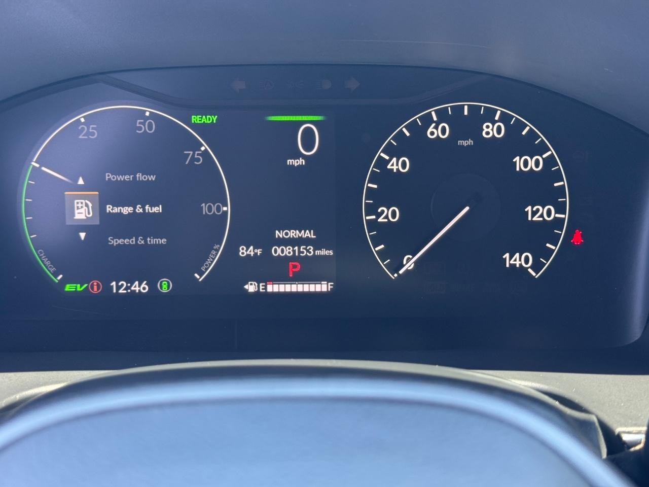 Honda CR-V Hybrid Vehicle Full-screen Gallery Image 21