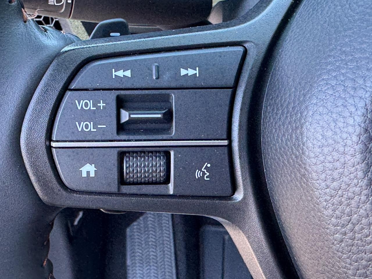 Honda CR-V Hybrid Vehicle Full-screen Gallery Image 22