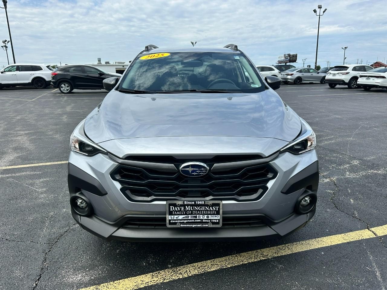 Subaru Crosstrek Vehicle Full-screen Gallery Image 10