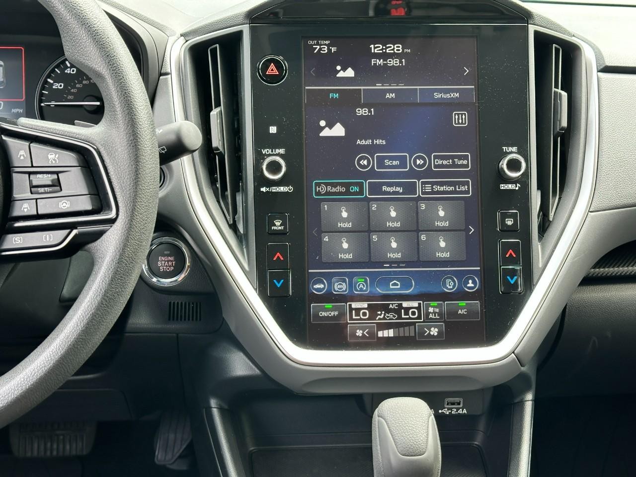 Subaru Crosstrek Vehicle Full-screen Gallery Image 14