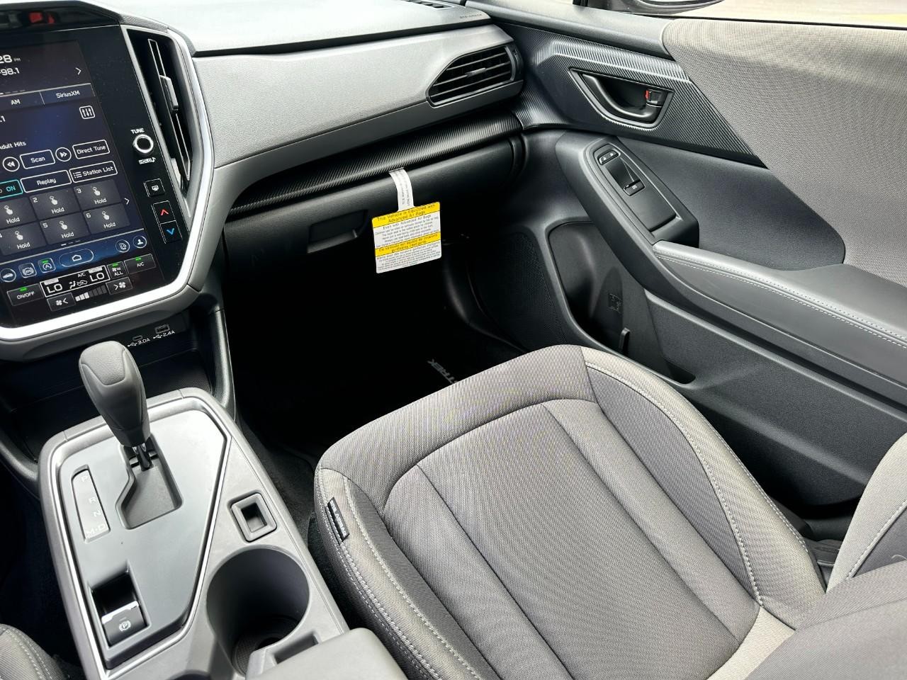 Subaru Crosstrek Vehicle Full-screen Gallery Image 16