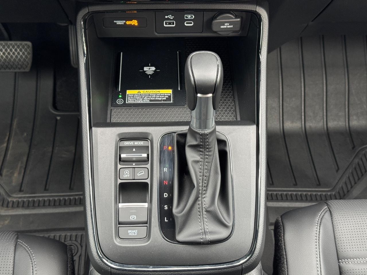 Honda CR-V Vehicle Full-screen Gallery Image 16