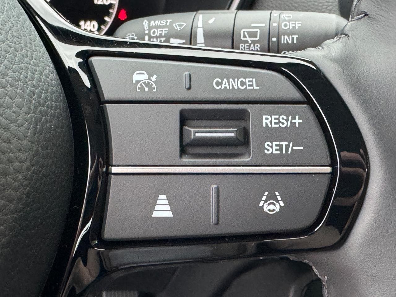 Honda CR-V Vehicle Full-screen Gallery Image 23