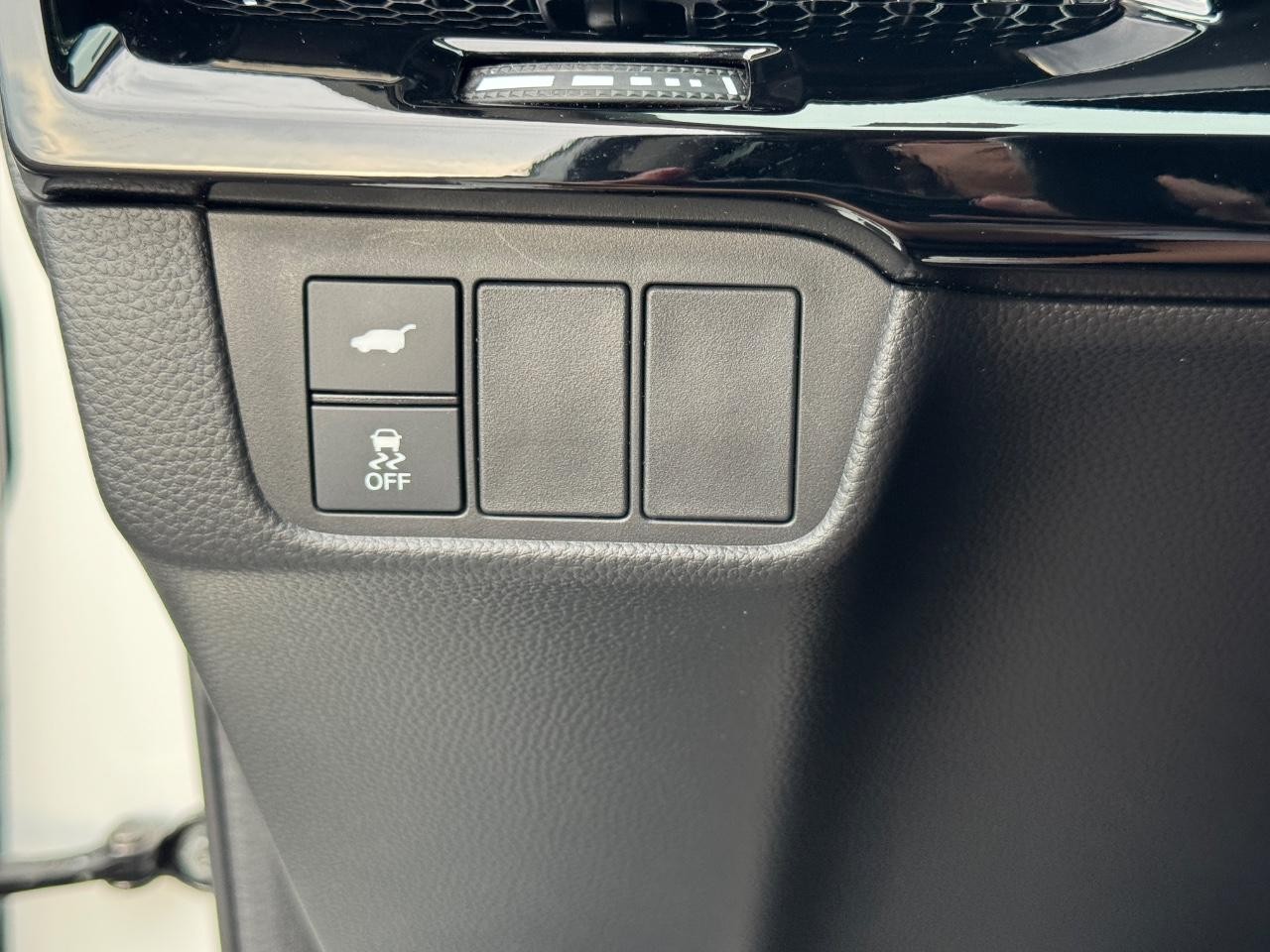 Honda CR-V Vehicle Full-screen Gallery Image 24