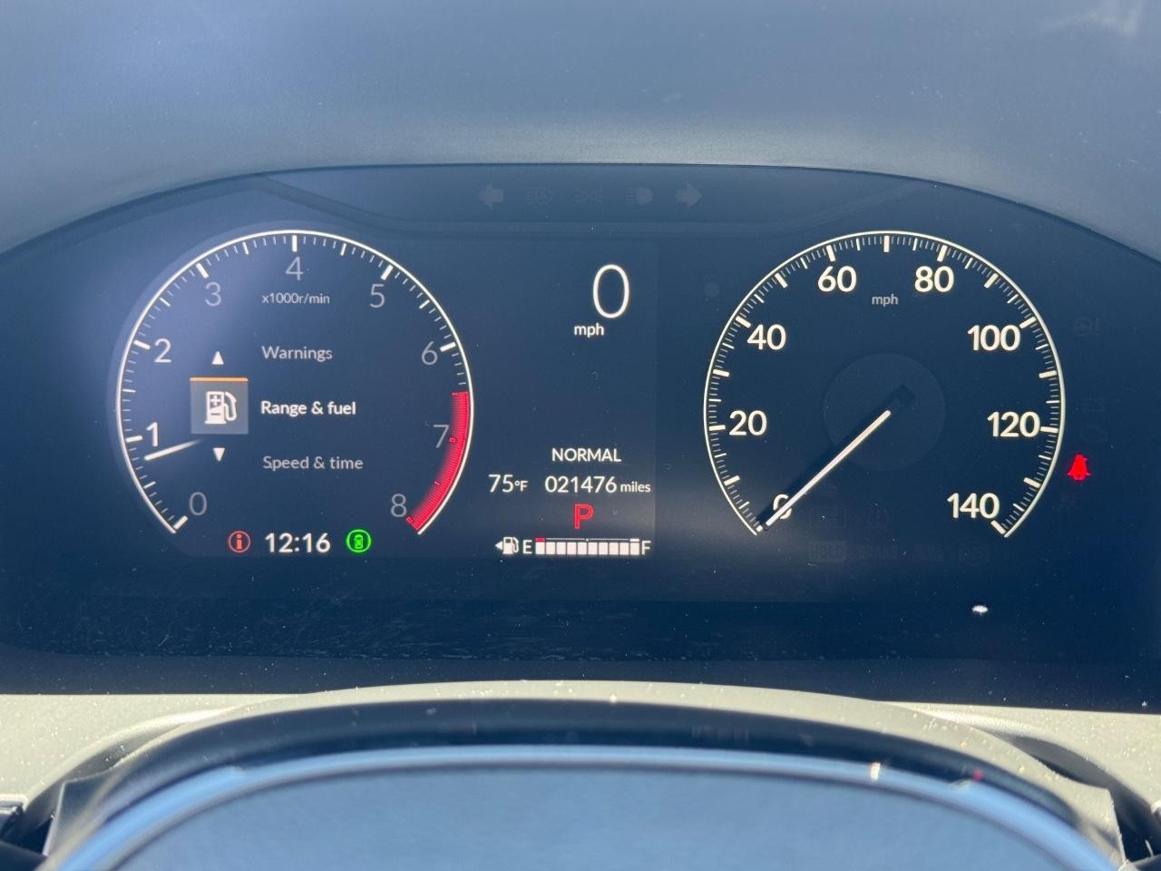 Honda CR-V Vehicle Full-screen Gallery Image 21