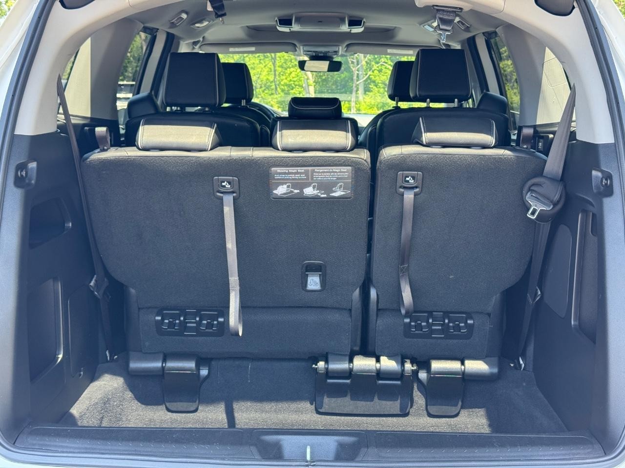 Honda Odyssey Vehicle Full-screen Gallery Image 05