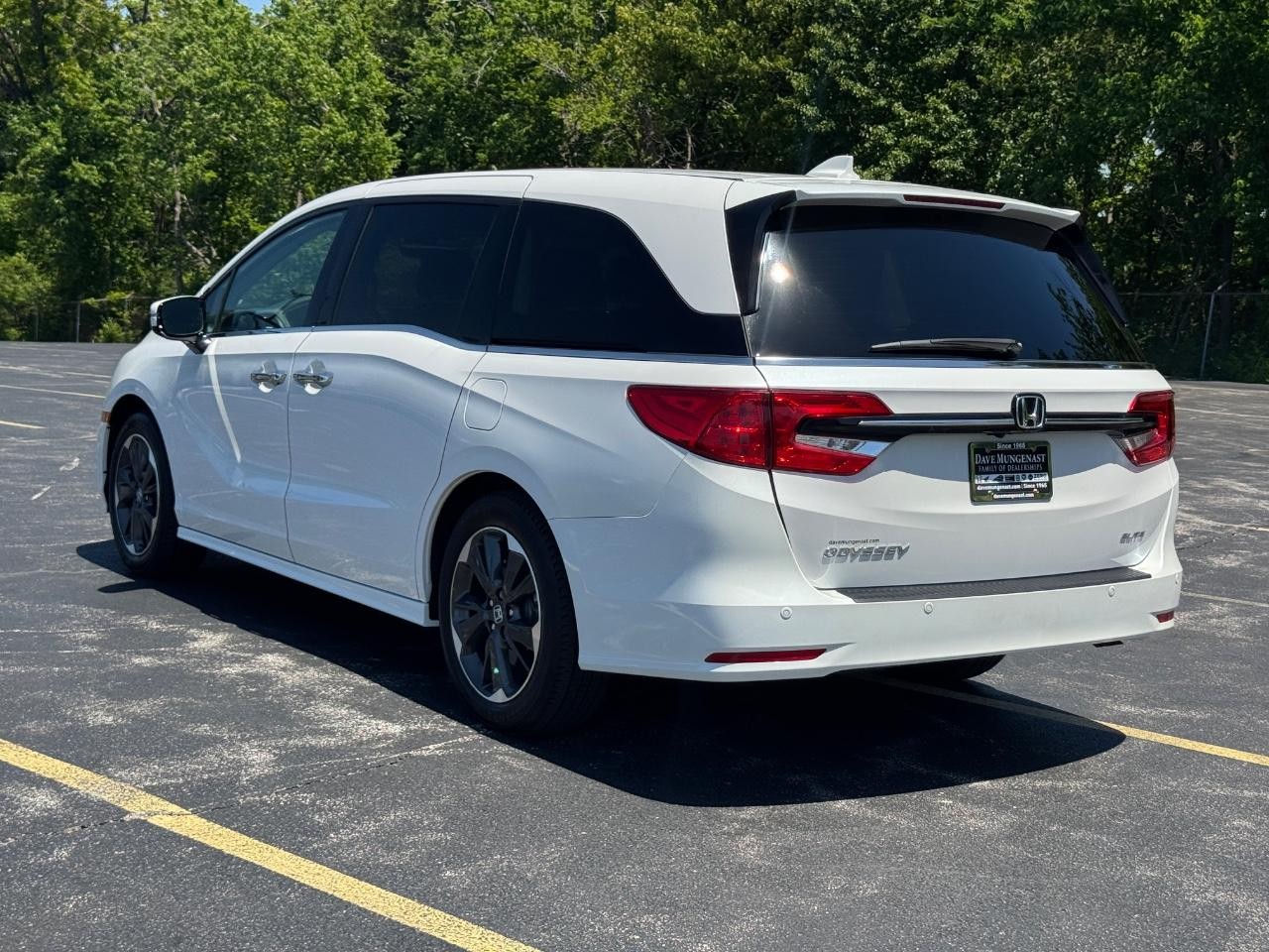 Honda Odyssey Vehicle Full-screen Gallery Image 07