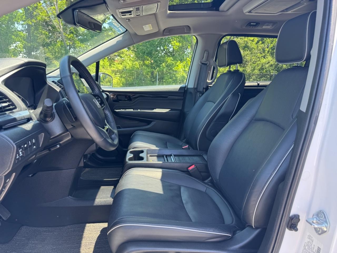 Honda Odyssey Vehicle Full-screen Gallery Image 20