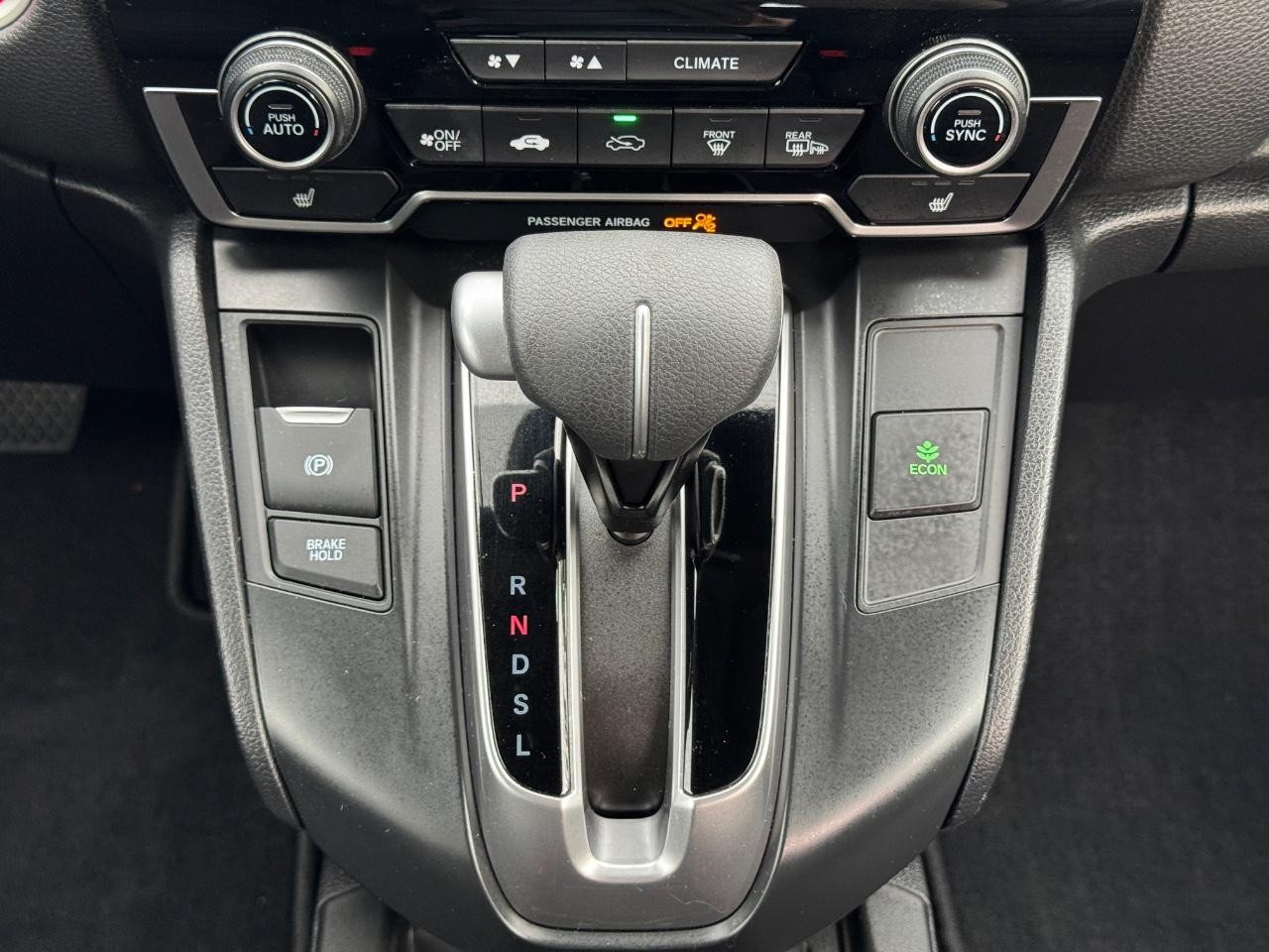 Honda CR-V Vehicle Full-screen Gallery Image 15