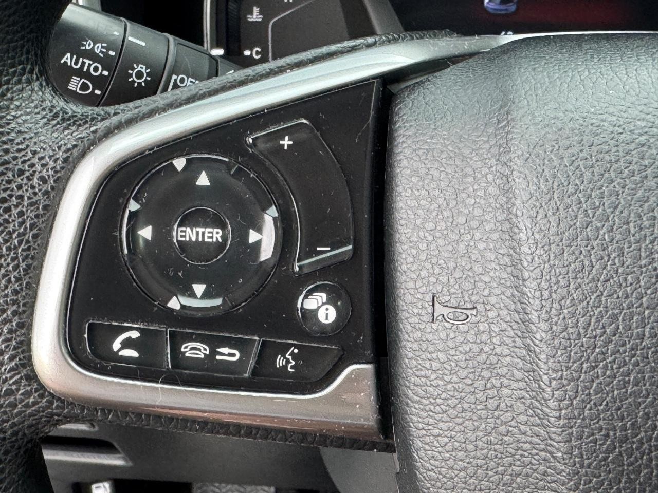 Honda CR-V Vehicle Full-screen Gallery Image 21
