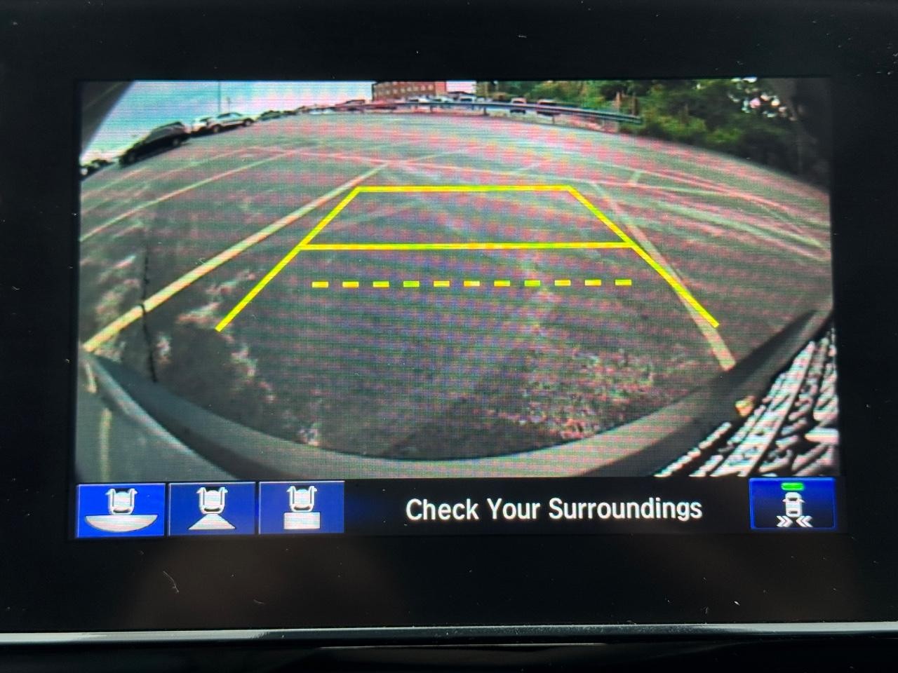 Honda CR-V Vehicle Full-screen Gallery Image 24
