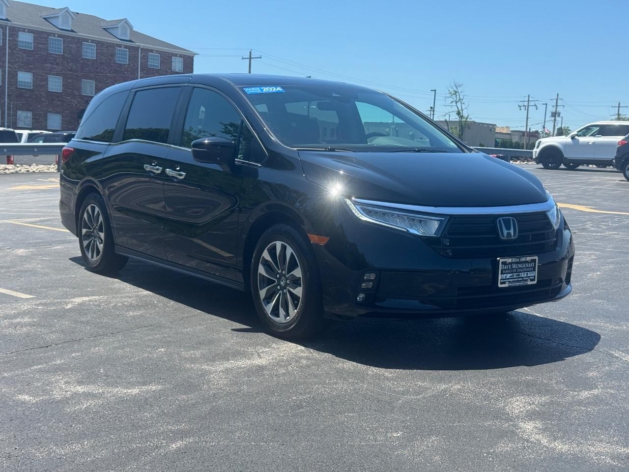 Honda Odyssey Vehicle Full-screen Gallery Image 02