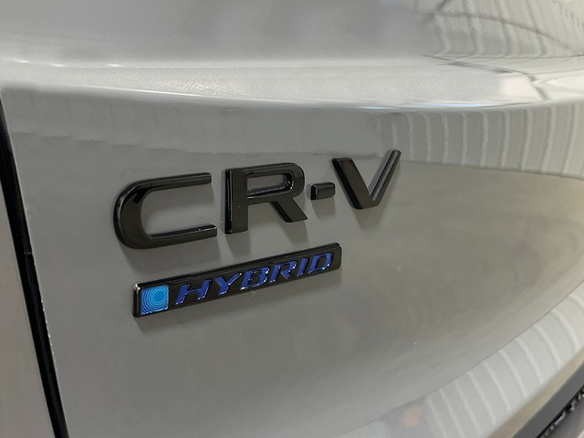 Honda CR-V Hybrid Vehicle Full-screen Gallery Image 06