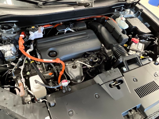 Honda CR-V Hybrid Vehicle Full-screen Gallery Image 13