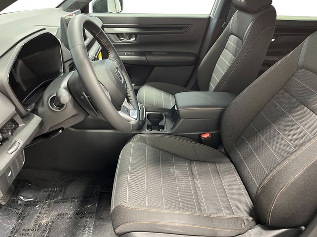 Honda CR-V Hybrid Vehicle Full-screen Gallery Image 16