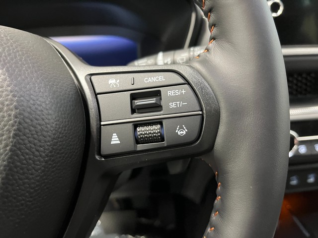 Honda CR-V Hybrid Vehicle Full-screen Gallery Image 20