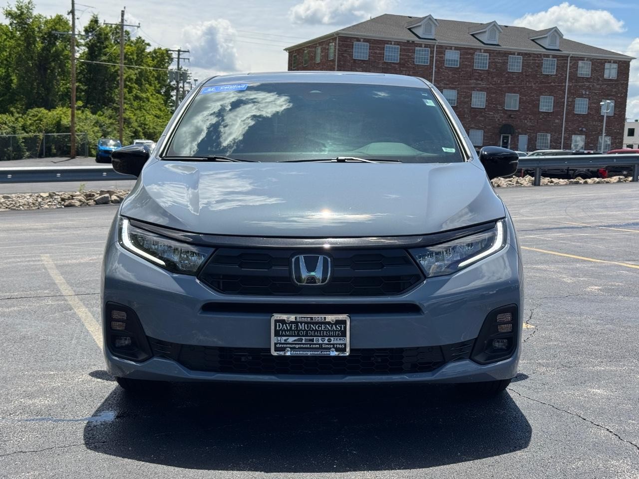 Honda Odyssey Vehicle Full-screen Gallery Image 10