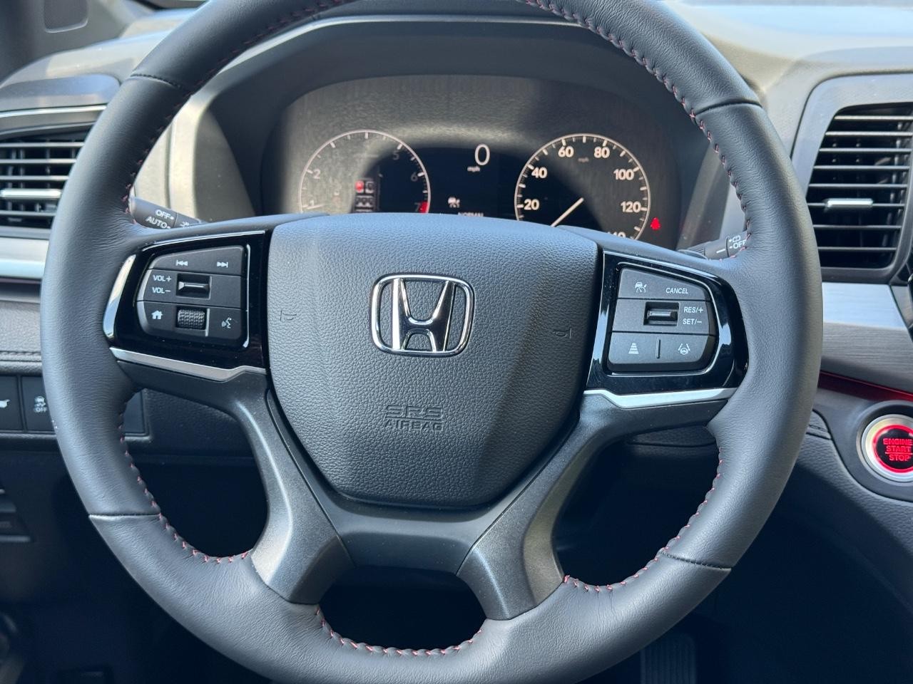 Honda Odyssey Vehicle Full-screen Gallery Image 14