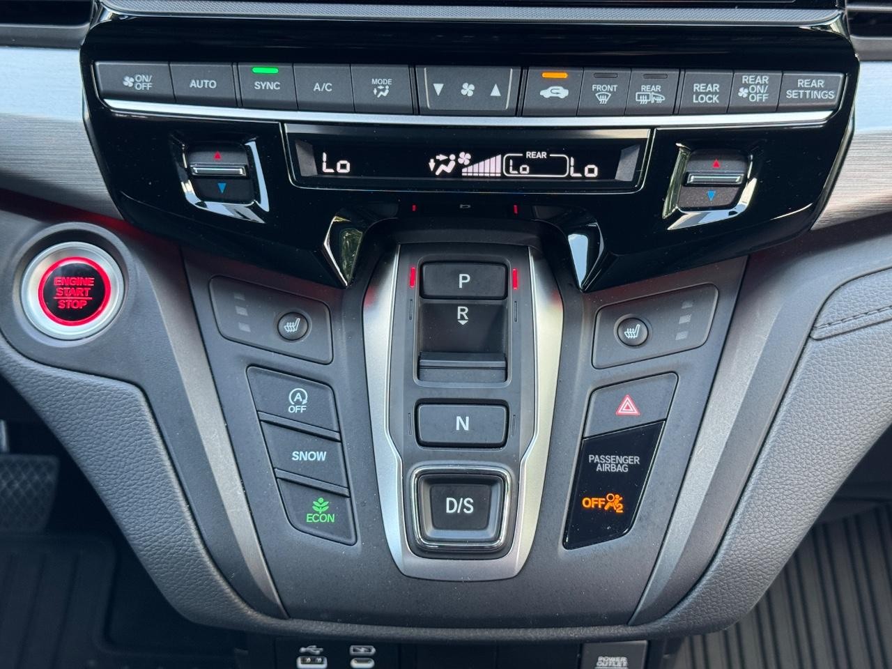 Honda Odyssey Vehicle Full-screen Gallery Image 16