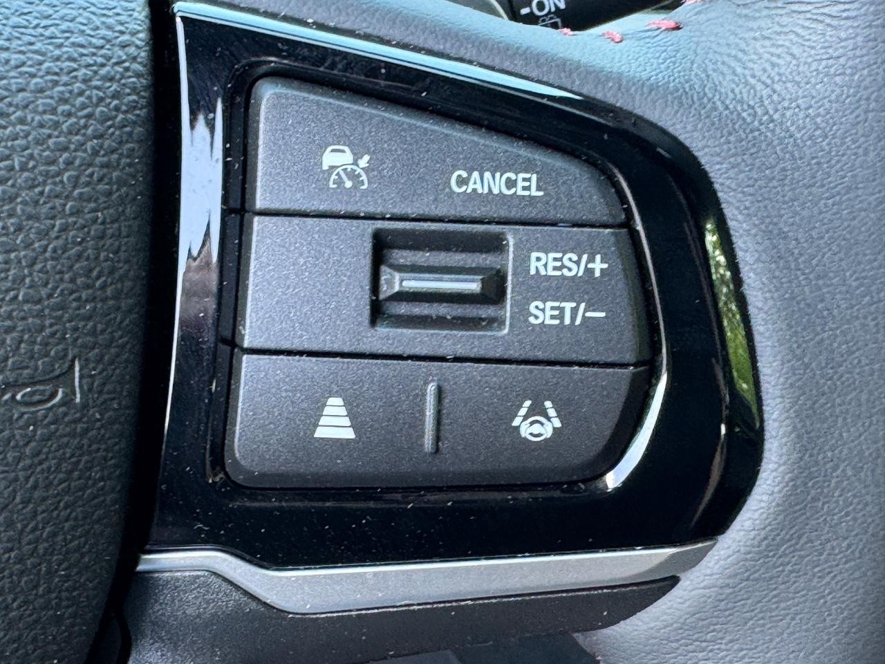 Honda Odyssey Vehicle Full-screen Gallery Image 23