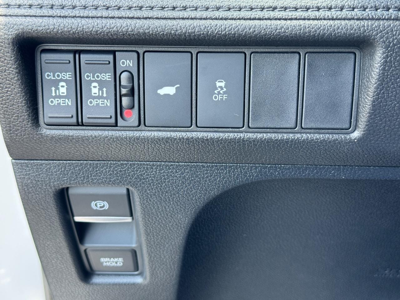 Honda Odyssey Vehicle Full-screen Gallery Image 24
